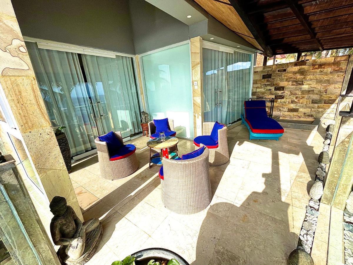 Ocean Suite By A&J - Exceptional Beachfront Apartment - Candidasa 외부 사진